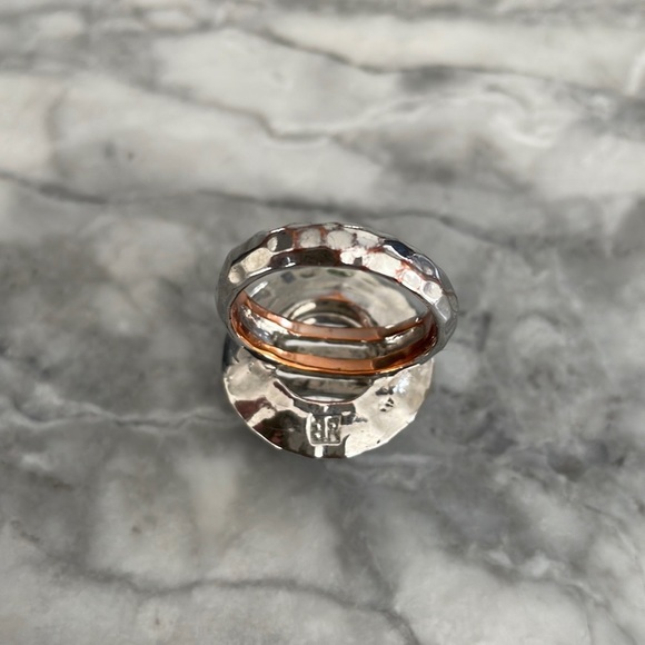 Ring bundle.  2 silver tone sparkly rings. - Picture 4 of 8